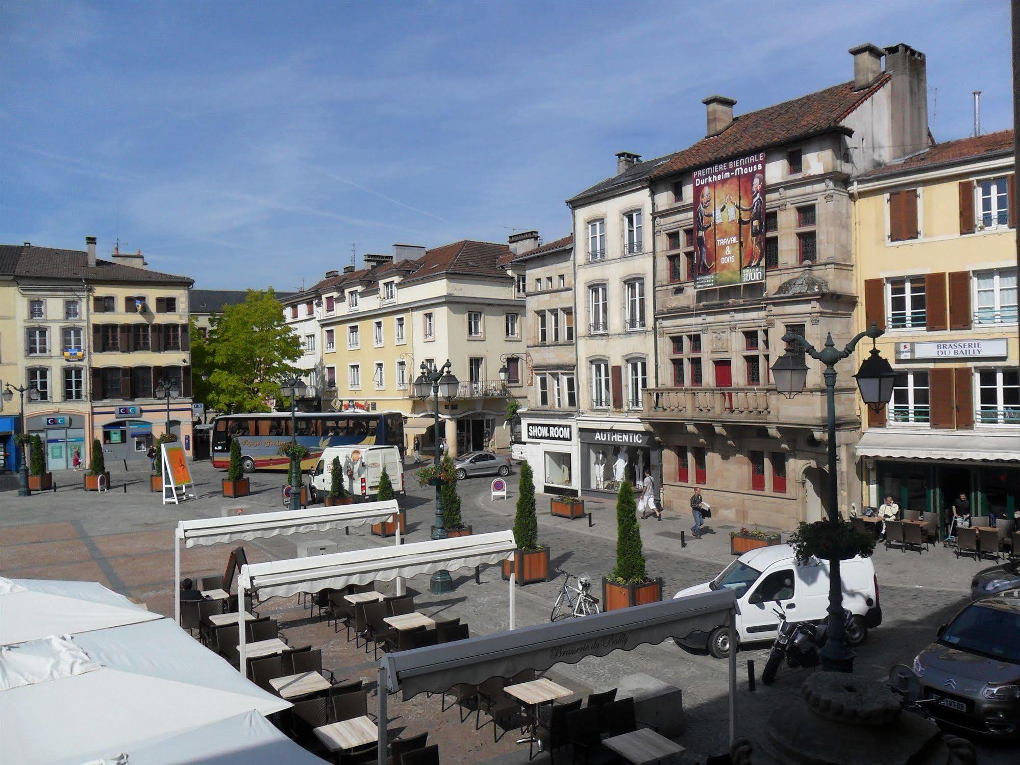 Hotel La Basilique Epinal Bagian luar foto